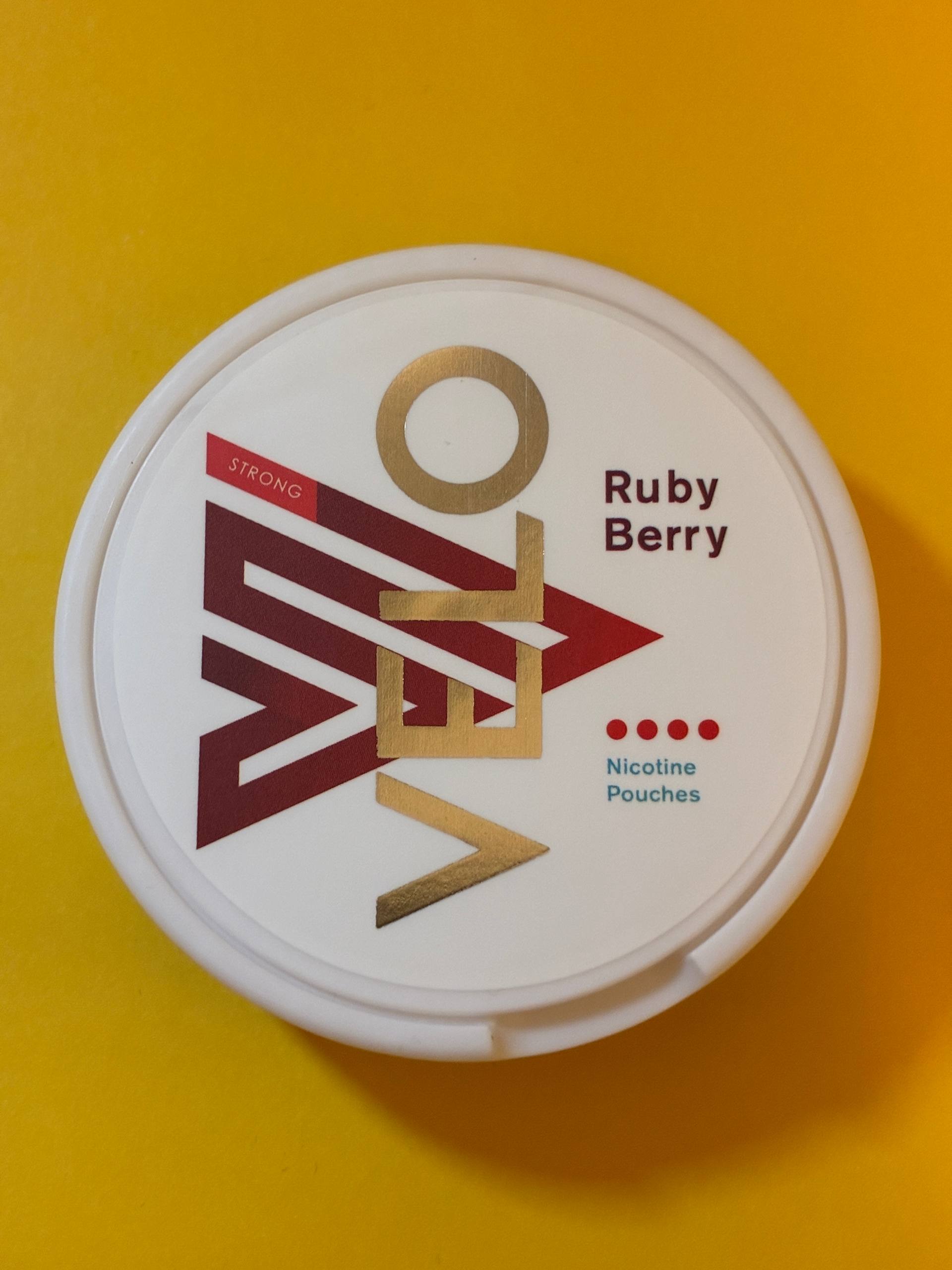 VELO Ruby Berry 14 mg Nicotine Pouches Canada